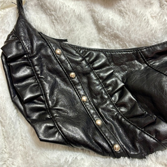 Y2K Chic Black Faux Leather Shoulder Bag with Stud Accents - Picture 2 of 14